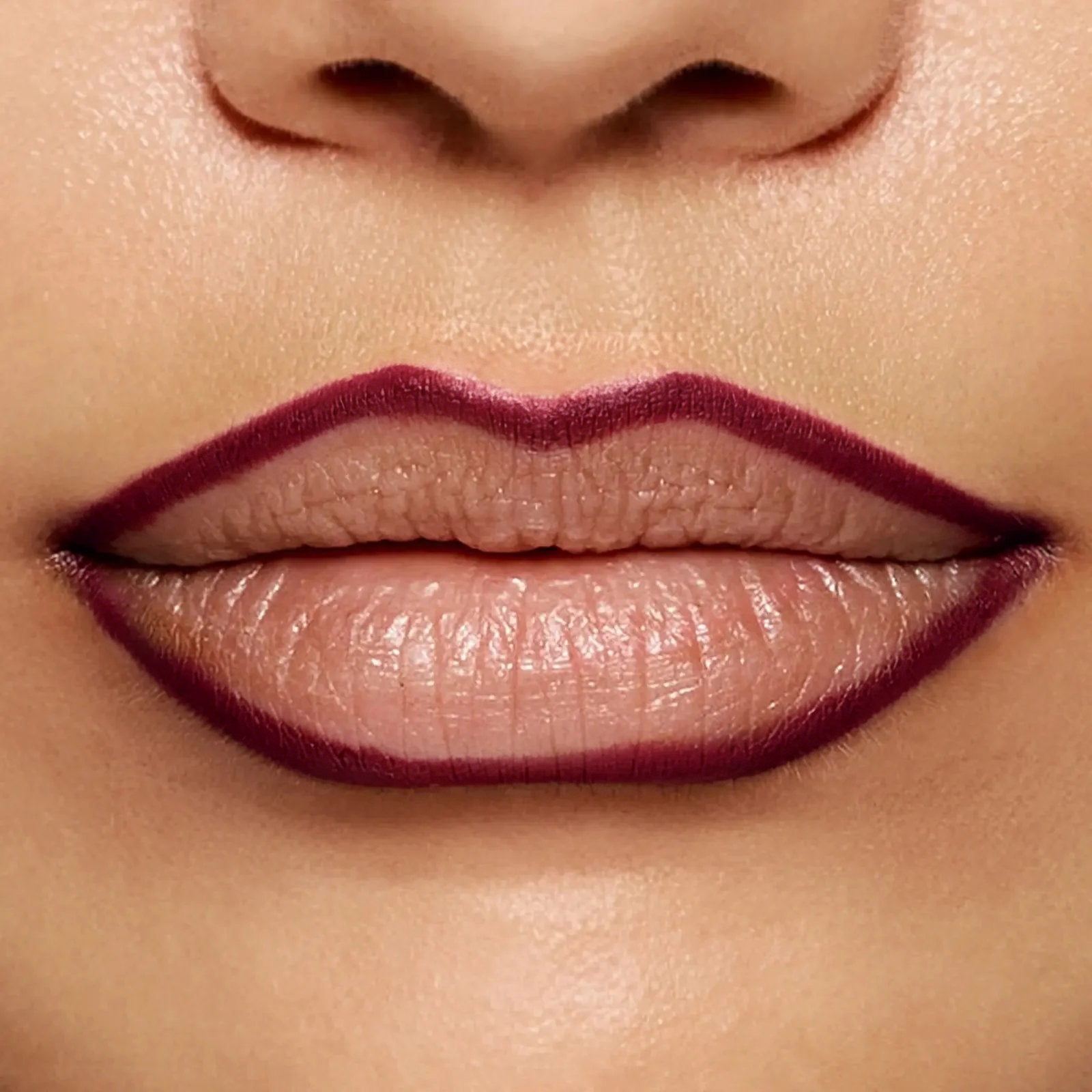 🔥🔥Hot Sale🎁Easy Glide Lip Liner — Creamy, Blendable Color with Smooth Application
