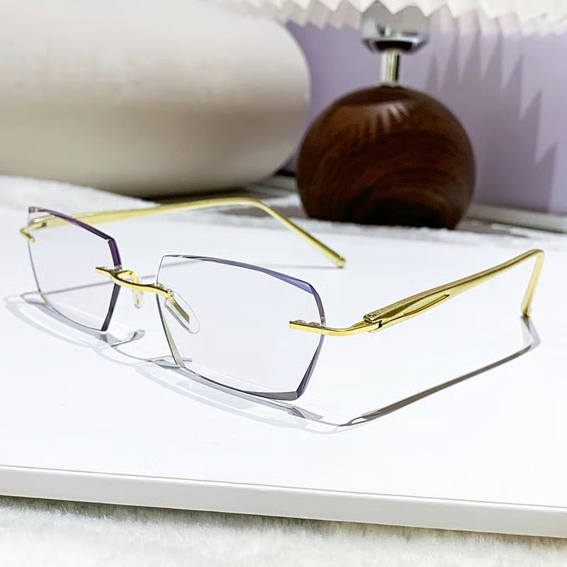 🔥Buy 1 Get 1 Free (2 pairs) – 【Co-Created by Designers】Gypsophila Smart Zoom and Color-Changing Reading Glasses